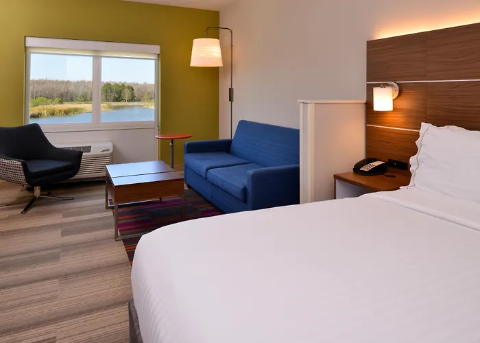 Holiday Inn Express & Suites - Ruskin By Ihg